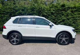 Volkswagen Tiguan SE NAV 2.0 TDI BMT 4MOTION 6