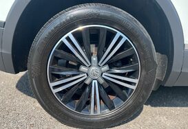 Volkswagen Tiguan SE NAV 2.0 TDI BMT 4MOTION 9