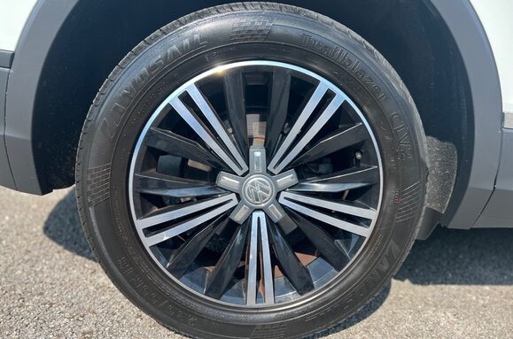 Volkswagen Tiguan SE NAV 2.0 TDI BMT 4MOTION 9
