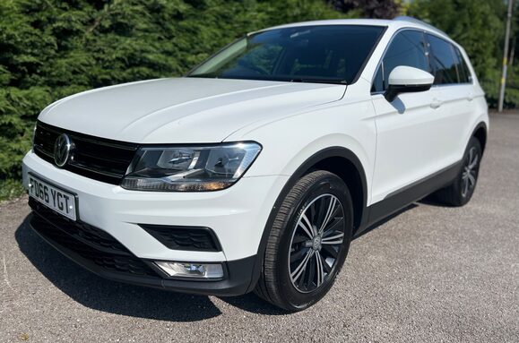 Volkswagen Tiguan SE NAV 2.0 TDI BMT 4MOTION 10