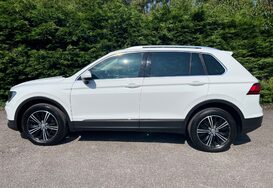 Volkswagen Tiguan SE NAV 2.0 TDI BMT 4MOTION 11