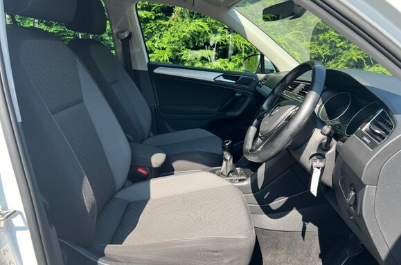 Volkswagen Tiguan SE NAV 2.0 TDI BMT 4MOTION 16