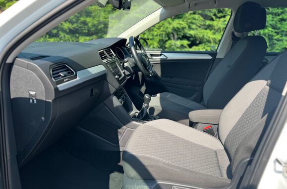 Volkswagen Tiguan SE NAV 2.0 TDI BMT 4MOTION 25