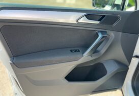 Volkswagen Tiguan SE NAV 2.0 TDI BMT 4MOTION 27