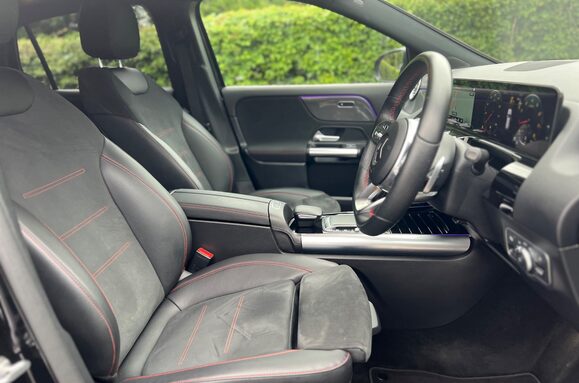 Mercedes-Benz GLA Class GLA 200 AMG LINE EXECUTIVE AUTO 16