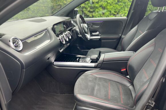 Mercedes-Benz GLA Class GLA 200 AMG LINE EXECUTIVE AUTO 25