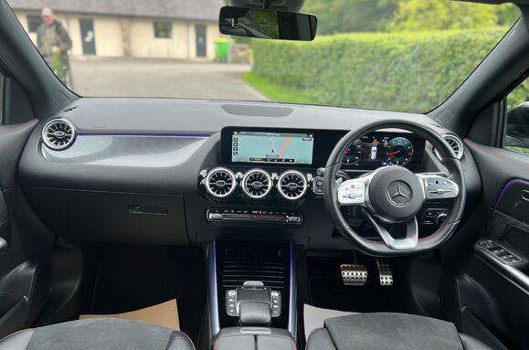 Mercedes-Benz GLA Class GLA 200 AMG LINE EXECUTIVE AUTO 32