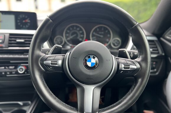 BMW 4 Series 420D M SPORT AUTO COUPE 32