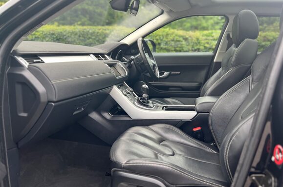 Land Rover Range Rover Evoque 2.2 SD4 DYNAMIC PANORAMIC SUNROOF 25