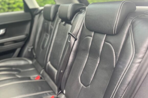 Land Rover Range Rover Evoque 2.2 SD4 DYNAMIC PANORAMIC SUNROOF 29