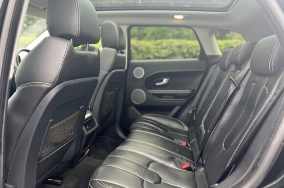 Land Rover Range Rover Evoque 2.2 SD4 DYNAMIC PANORAMIC SUNROOF 30