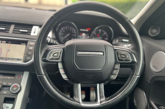 Land Rover Range Rover Evoque 2.2 SD4 DYNAMIC PANORAMIC SUNROOF 31