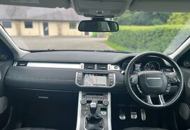 Land Rover Range Rover Evoque 2.2 SD4 DYNAMIC PANORAMIC SUNROOF 32