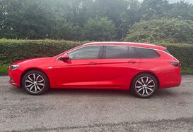 Vauxhall Insignia 2.0 TDi SRI NAV AUTO TOURER ESTATE 11