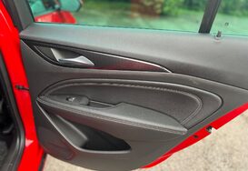 Vauxhall Insignia 2.0 TDi SRI NAV AUTO TOURER ESTATE 22