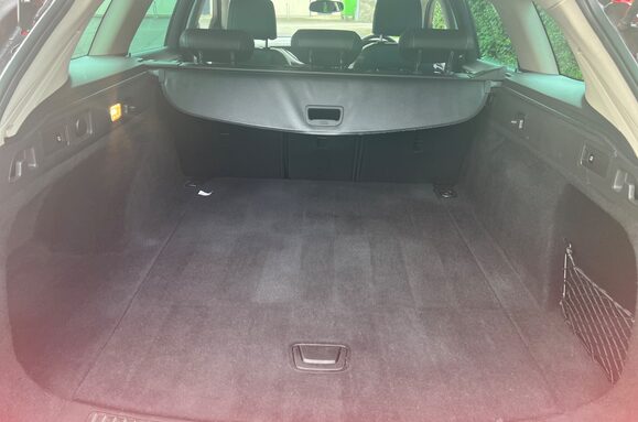 Vauxhall Insignia 2.0 TDi SRI NAV AUTO TOURER ESTATE 35