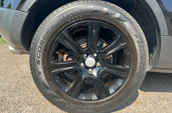 Land Rover Range Rover Evoque 2.2 SD4 PURE TECH AUTO PAN ROOF 9