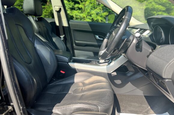 Land Rover Range Rover Evoque 2.2 SD4 PURE TECH AUTO PAN ROOF 16