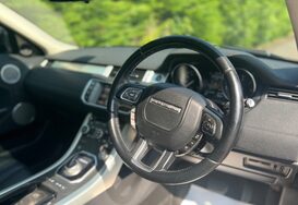 Land Rover Range Rover Evoque 2.2 SD4 PURE TECH AUTO PAN ROOF 17