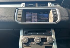 Land Rover Range Rover Evoque 2.2 SD4 PURE TECH AUTO PAN ROOF 33
