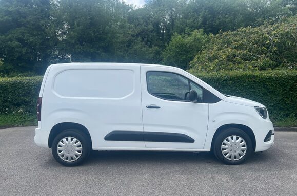 Vauxhall Combo L1H1 2300 SPORTIVE S/S 6