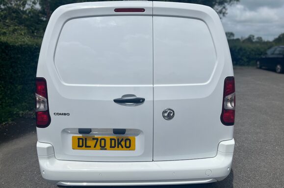 Vauxhall Combo L1H1 2300 SPORTIVE S/S 8