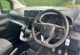 Vauxhall Combo L1H1 2300 SPORTIVE S/S 14
