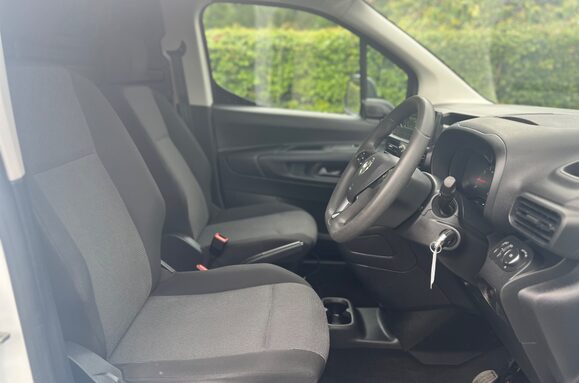 Vauxhall Combo L1H1 2300 SPORTIVE S/S 15