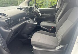 Vauxhall Combo L1H1 2300 SPORTIVE S/S 17