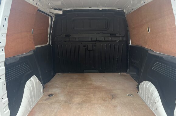 Vauxhall Combo L1H1 2300 SPORTIVE S/S 24