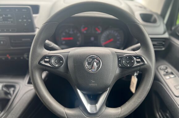 Vauxhall Combo L1H1 2300 SPORTIVE S/S 25