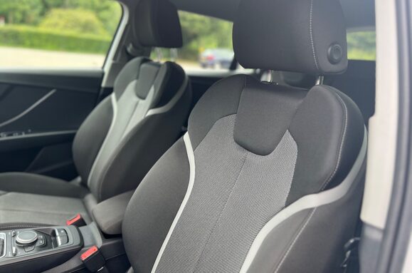 Audi Q2 2.0 TDI QUATTRO SPORT AUTO 32