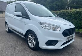 Ford Transit Courier 1.0 LIMITED L1 EURO 6 VAN 5