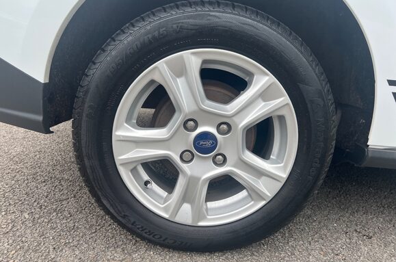 Ford Transit Courier 1.0 LIMITED L1 EURO 6 VAN 9