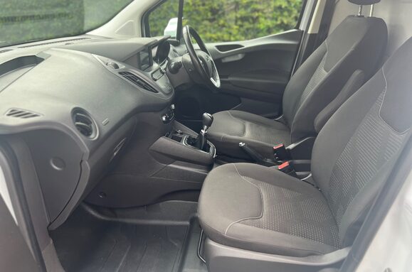 Ford Transit Courier 1.0 LIMITED L1 EURO 6 VAN 21