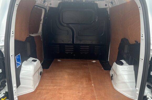 Ford Transit Courier 1.0 LIMITED L1 EURO 6 VAN 27