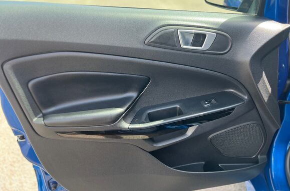 Ford Ecosport ST-LINE 27