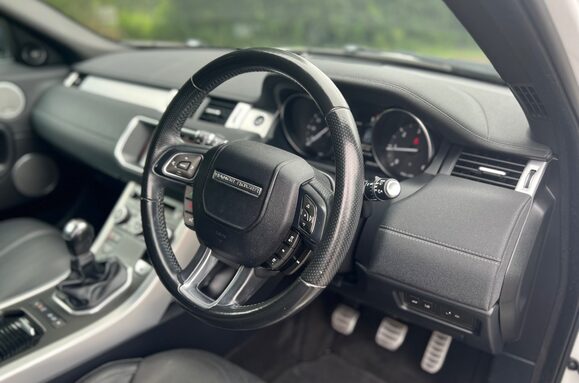 Land Rover Range Rover Evoque TD4 HSE DYNAMIC AUTO BLACK PACK 20
