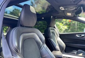 Volvo XC60 2.0 D4 R-DESIGN AWD AUTO GLASS PANORAMIC ROOF 18