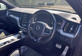 Volvo XC60 2.0 D4 R-DESIGN AWD AUTO GLASS PANORAMIC ROOF 20