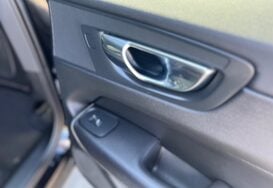Volvo XC60 2.0 D4 R-DESIGN AWD AUTO GLASS PANORAMIC ROOF 29