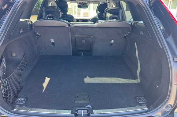Volvo XC60 2.0 D4 R-DESIGN AWD AUTO GLASS PANORAMIC ROOF 46