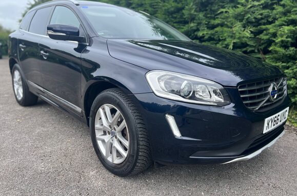 Volvo XC60 2.4 D5 SE LUX NAV AWD AUTO 5