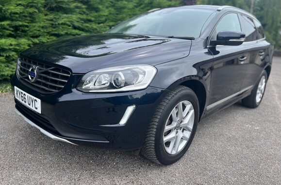 Volvo XC60 2.4 D5 SE LUX NAV AWD AUTO 10