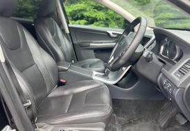 Volvo XC60 2.4 D5 SE LUX NAV AWD AUTO 16