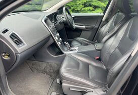 Volvo XC60 2.4 D5 SE LUX NAV AWD AUTO 25