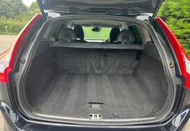 Volvo XC60 2.4 D5 SE LUX NAV AWD AUTO 33