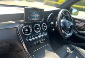 Mercedes-Benz GLC GLC 250 D 4MATIC AMG LINE PREMIUM PAN ROOF 31