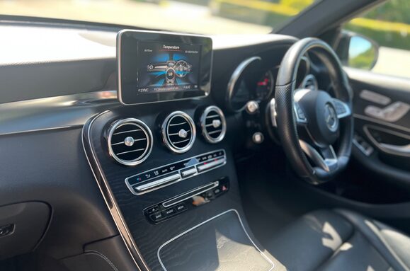 Mercedes-Benz GLC GLC 250 D 4MATIC AMG LINE PREMIUM PAN ROOF 31