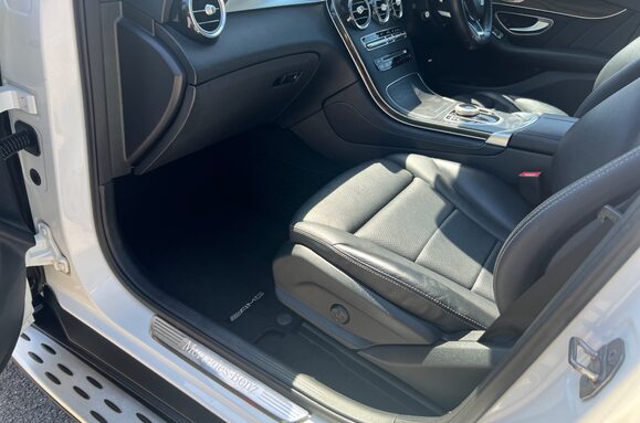 Mercedes-Benz GLC GLC 250 D 4MATIC AMG LINE PREMIUM PAN ROOF 33